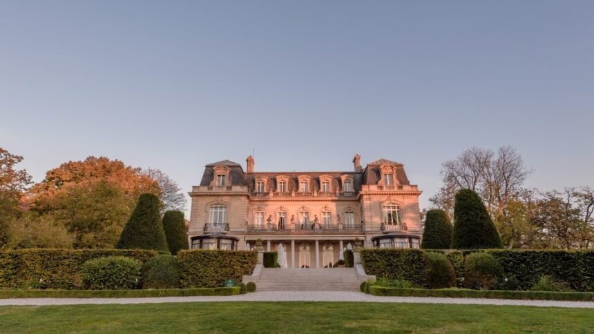 champagne hotel