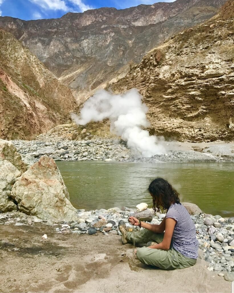 Globe-Trotter Iranian Teacher